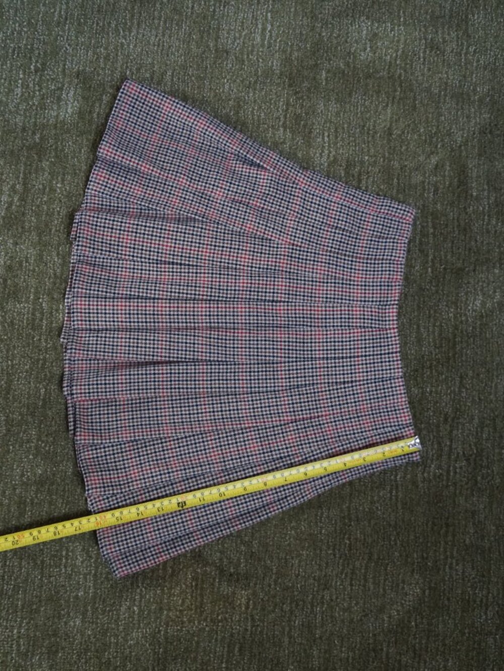 Brandy Melville plaid mini ruffle skirt - Picture 3 of 6
